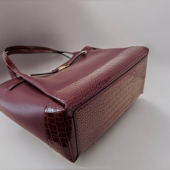 NWT MICHAEL KORS Deep Burgundy Large Reed Belted Tote Satchel Shoulder Bag - Picture 5 of 9